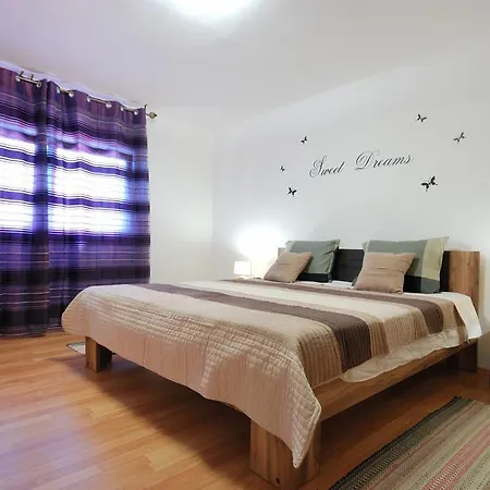 Luti Apartment