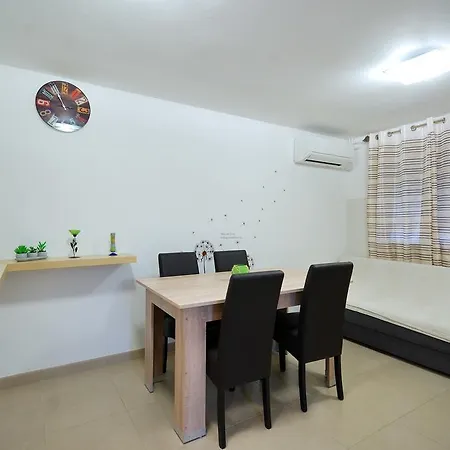 Luti Apartment