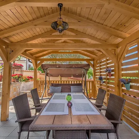 Luti Апартаменты *